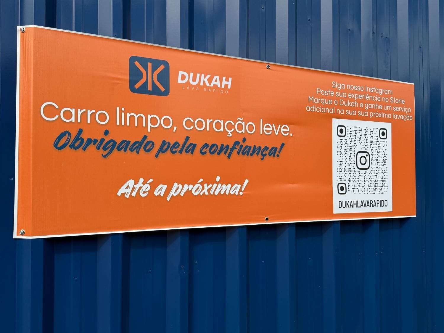 Banner laranja Carro limpo, coração leve. Obrigado pela confiança! Até a próxima